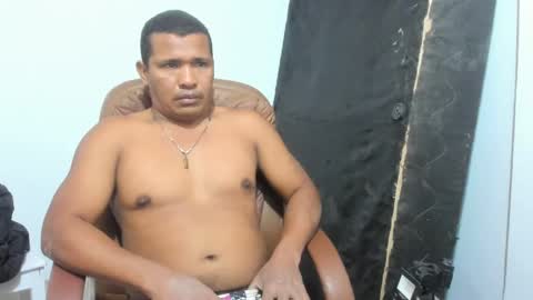 Snapshot of hk5792 chatting on February 2025 01:46:02 AM Your Morenito online show from February 2025 01:46:02 AM