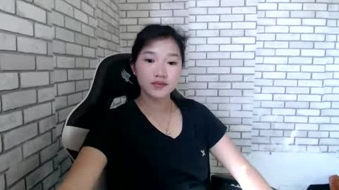 Snapshot of hoelykalea chatting on April 2026 06:25:02 AM Kalea3 online show from April 2026 06:25:02 AM