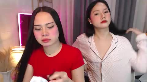 hoelymolly online show from February 2026 02:51:01 PM