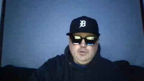 holden_minutz online show from April 2026 06:55:02 AM