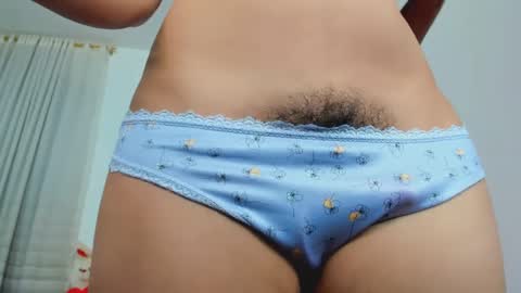 Snapshot of holly0550 chatting on February 2025 03:31:02 PM holly... online show from February 2025 03:31:02 PM