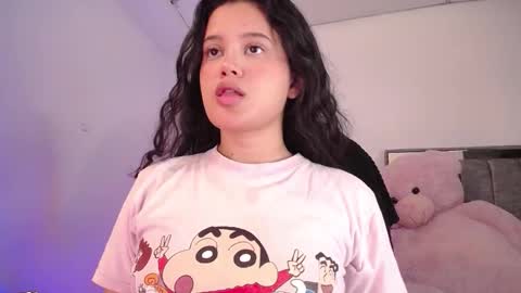 holly_16 online show from October 2025 12:22:02 AM