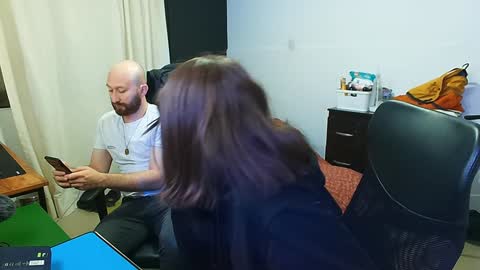 Holly and Honey online show from December 2024 10:07:01 PM