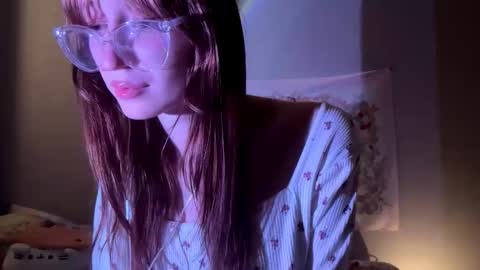 holly_sinner_ online show from April 2026 10:25:02 PM