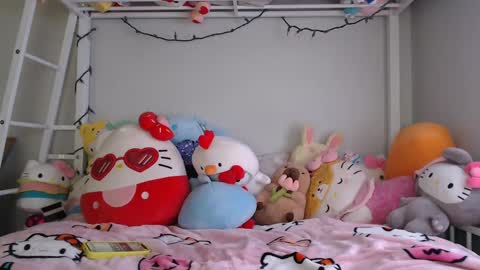 Holly Kitty online show from September 2025 05:34:01 PM