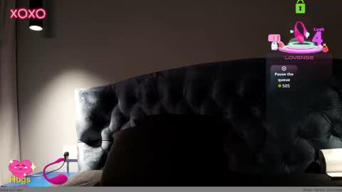 hollyextra online show from October 2025 08:33:02 PM