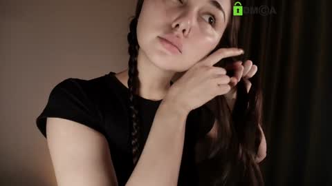 hollyextra online show from February 2026 08:52:01 PM