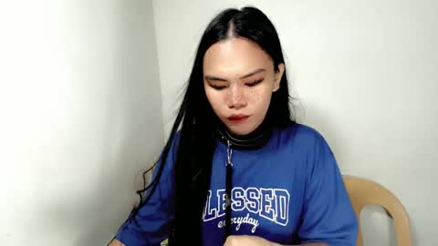 hollyhalo online show from November 2025 03:00:01 PM