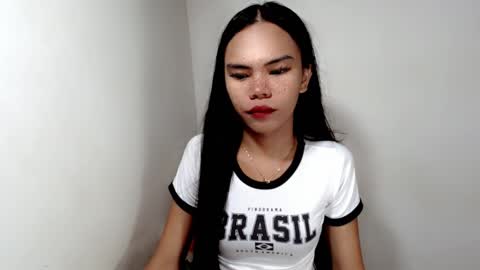 hollyhalo online show from November 2025 02:06:01 PM