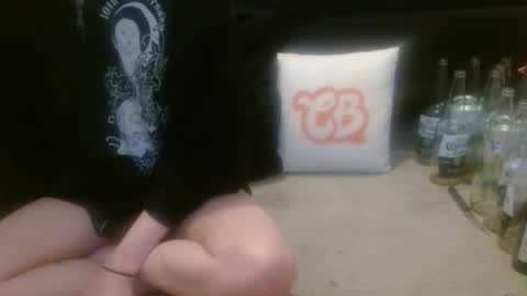 Holly Hawkes online show from March 2026 09:26:02 PM