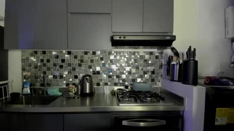 hollyshit_ online show from January 2025 12:46:01 AM