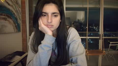 hollyshit_ online show from December 2025 02:30:02 AM