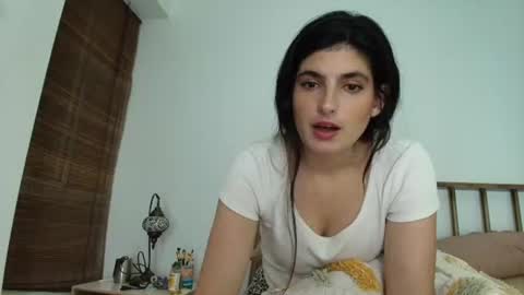 Snapshot of hollyshit_ chatting on June 2026 01:09:01 AM hollyshit_ online show from June 2026 01:09:01 AM