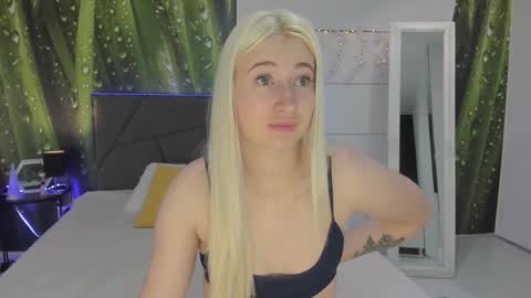 HollyTaillor online show from March 2026 06:29:01 AM