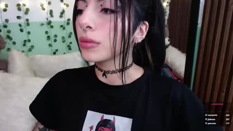 holly online show from January 2025 01:36:02 AM