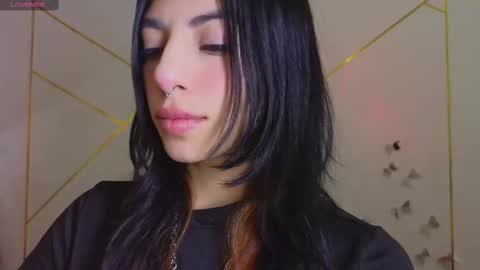 holly online show from November 2025 09:20:02 AM