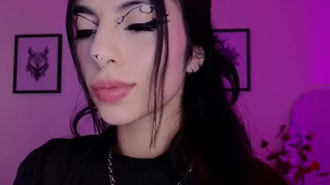 holly online show from May 2026 06:00:01 AM