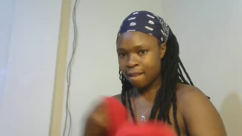 holy_ebony online show from March 2026 10:10:01 PM