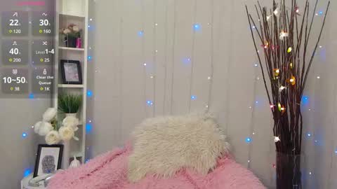 Snapshot of holy_girl_x chatting on March 2025 02:07:02 AM Holy girl online show from March 2025 02:07:02 AM