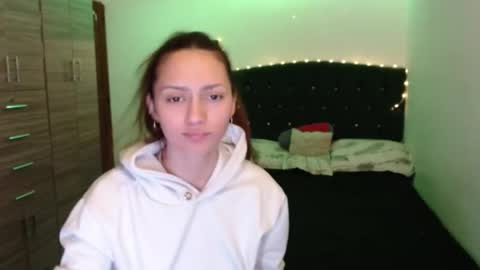 Snapshot of holy_julii chatting on June 2026 03:52:02 AM holy_julii online show from June 2026 03:52:02 AM