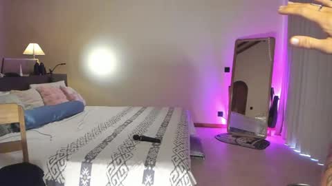 Kira Purrr online show from April 2026 02:37:02 AM