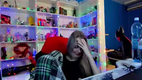 Snapshot of holy_rumi chatting on December 2025 10:20:01 AM Rumi online show from December 2025 10:20:01 AM