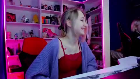 Snapshot of holy_rumi chatting on February 2026 12:03:01 PM Rumi online show from February 2026 12:03:01 PM