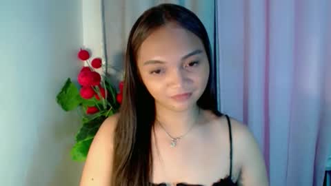 Snapshot of holy_shine chatting on December 2025 04:56:01 PM Bella online show from December 2025 04:56:01 PM