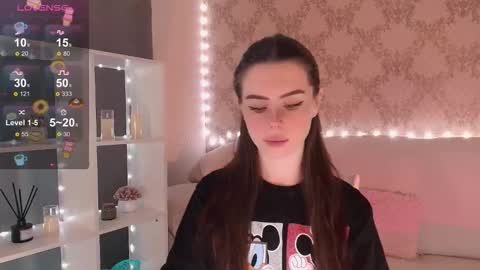 Mia online show from January 2026 03:44:01 AM