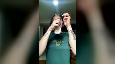 honeeeey_ online show from March 2026 08:41:01 PM