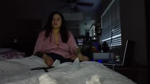 Honey online show from October 2025 01:09:02 PM