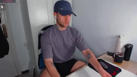 Andrew online show from March 2026 06:52:01 PM