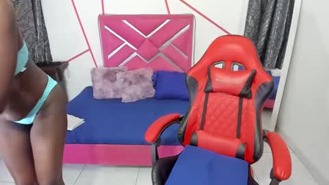 Snapshot of honey_channe chatting on September 2025 05:34:02 AM honey_channe online show from September 2025 05:34:02 AM