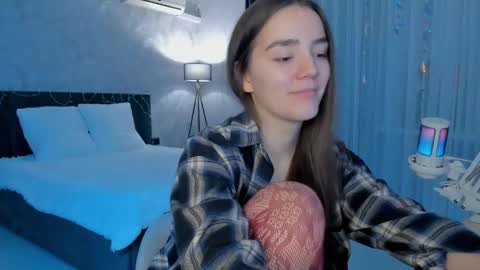 Chantal online show from October 2025 05:15:02 PM