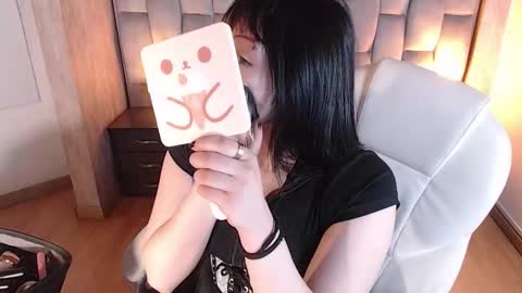 Honney online show from February 2026 12:57:02 PM