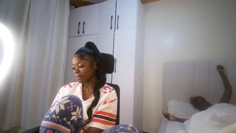 honey drop online show from April 2026 10:26:02 PM