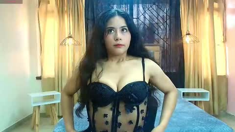 Honey Love online show from September 2025 01:44:02 PM