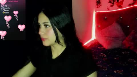 honey_loved_ online show from November 2025 02:20:02 PM