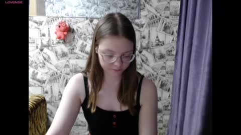 Lina online show from December 2024 02:16:02 PM