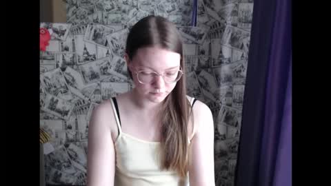Lina online show from September 2025 09:00:01 AM