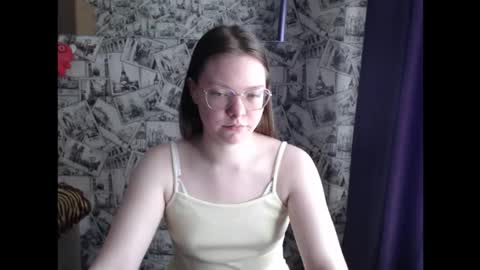 Lina online show from September 2025 08:28:01 AM
