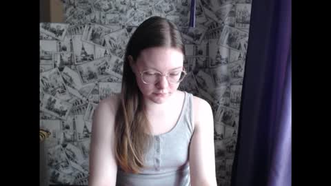 Lina online show from October 2025 08:56:02 AM