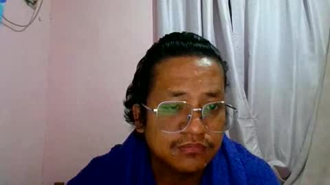Honeybee online show from May 2026 02:24:02 PM