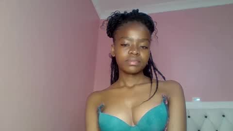 lilian online show from December 2024 12:40:02 AM