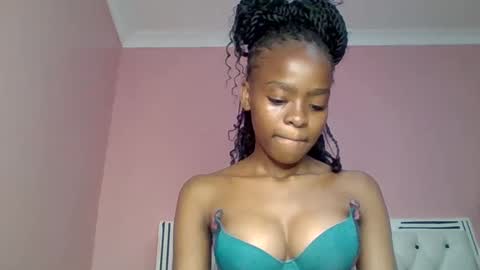 lilian online show from December 2024 02:39:02 PM