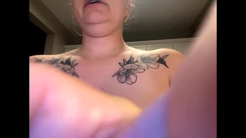 Snapshot of honeygirlox chatting on October 2025 11:44:01 AM honeygirlox online show from October 2025 11:44:01 AM