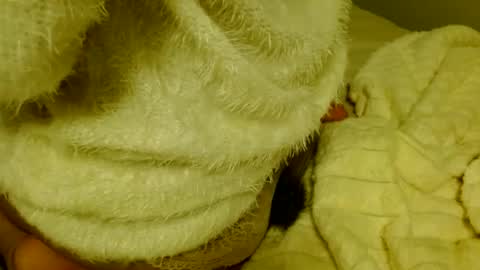 Snapshot of honeygoldenbaddie24 chatting on February 2025 04:18:02 AM honeygoldenbaddie24 online show from February 2025 04:18:02 AM