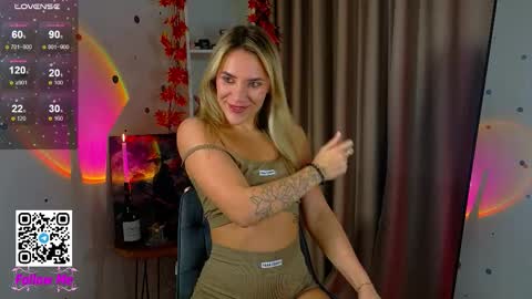 Alina online show from October 2025 03:56:02 PM