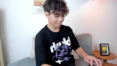 honeymoon_sariel online show from February 2026 07:43:01 PM