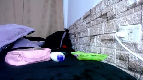 Victoria online show from April 2026 09:37:01 AM